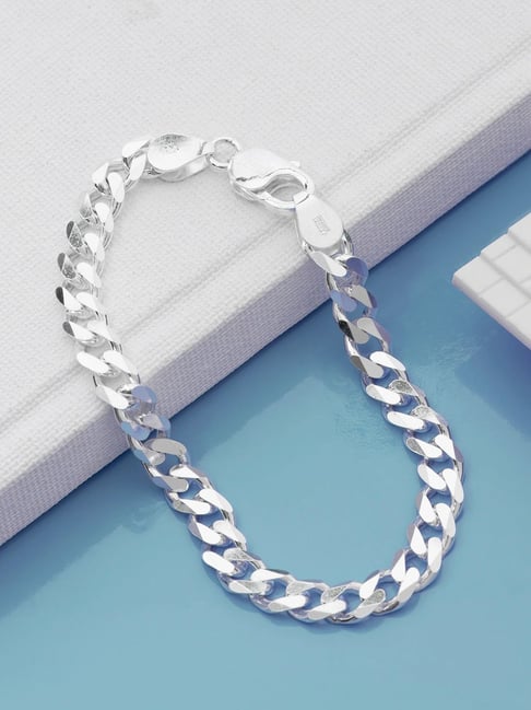 elegant silver curve chain for a timeless look