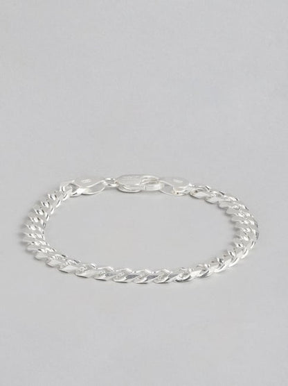Elegant Silver Curve Chain for a Timeless Look