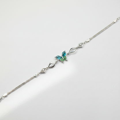 Elegant Butterfly Bracelet - Photo 4