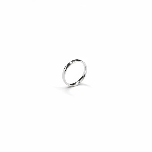 Shyni Jewelry men's 925 sterling silver band ring featuring a polished finish and refined beveled edges.