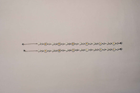 White Enamel Daisy Flower & Silver Star Link Chain Anklet Set of 2 in 925 Silver