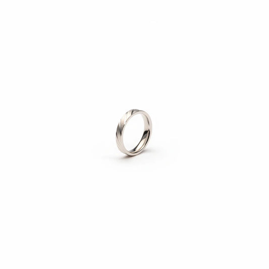 Shyni Jewelry men's 925 sterling silver band ring featuring a sophisticated brushed matte finish and precision cuts.