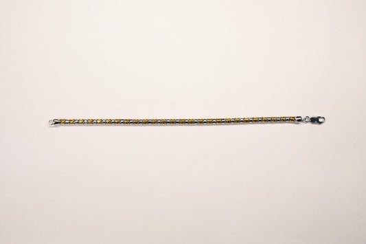 Shyni Jewelry men's two-tone Italian bracelet featuring alternating gold and silver-toned metallic links.