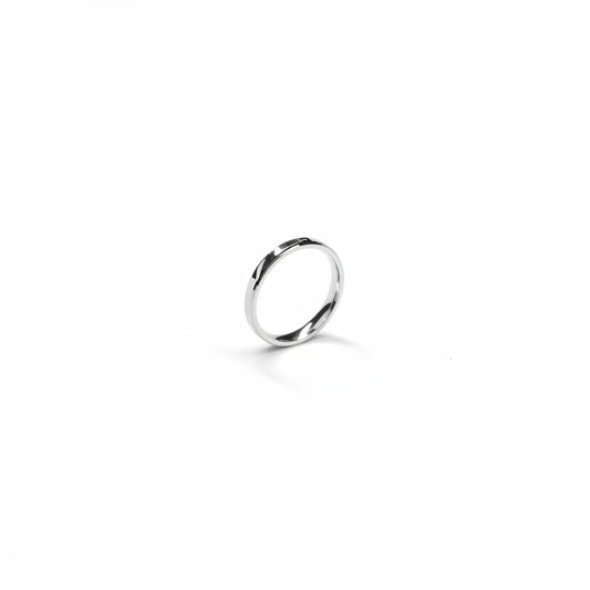 Shyni Jewelry men's 925 sterling silver band ring featuring a polished finish and clean beveled edges.
