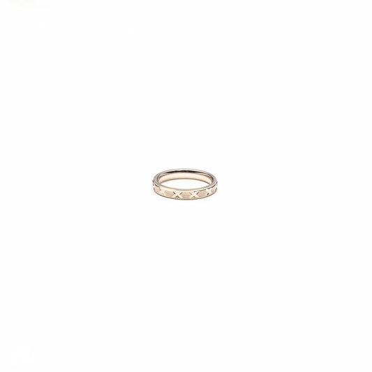 Shyni Jewelry 925 sterling silver men's band ring featuring a rugged cross-cut X-pattern textured design.