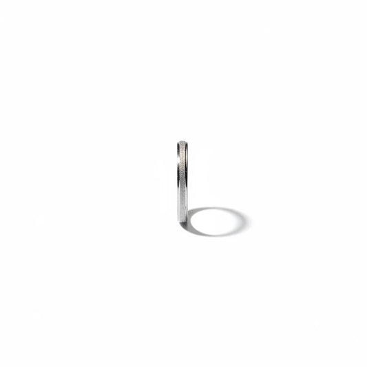 Shyni Jewelry 925 sterling silver band ring for women featuring a precision-cut textured design in a side profile view.