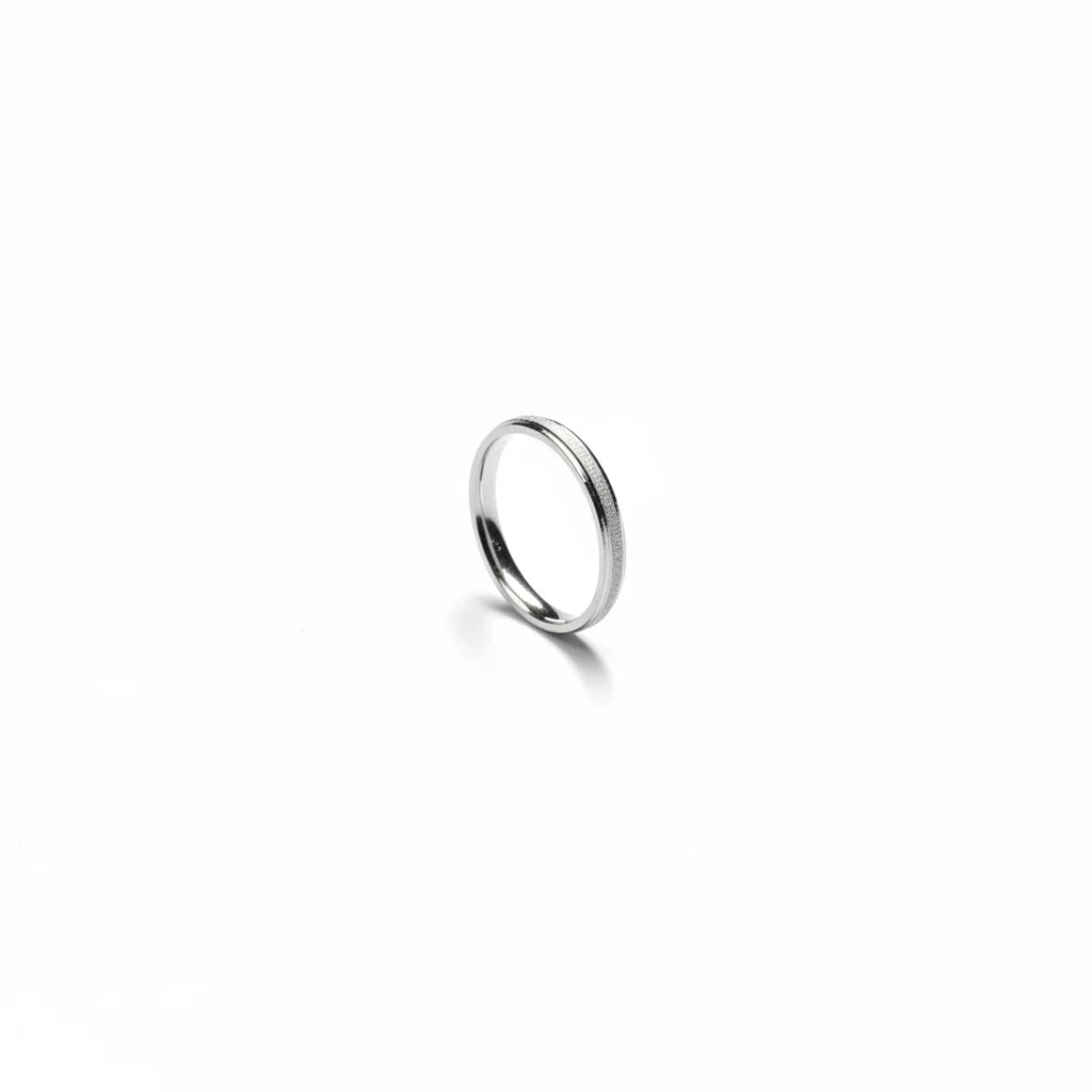 Shyni Jewelry 925 sterling silver band ring for women featuring a delicate precision-cut textured design