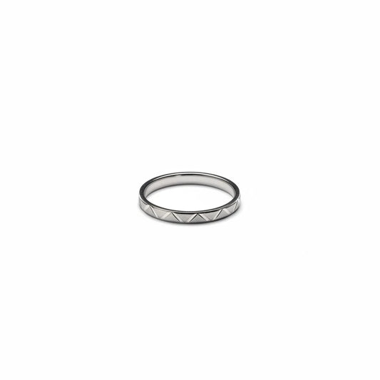 Shyni Jewelry men's 925 sterling silver band ring with a polished finish and sharp geometric sculpted edge details.