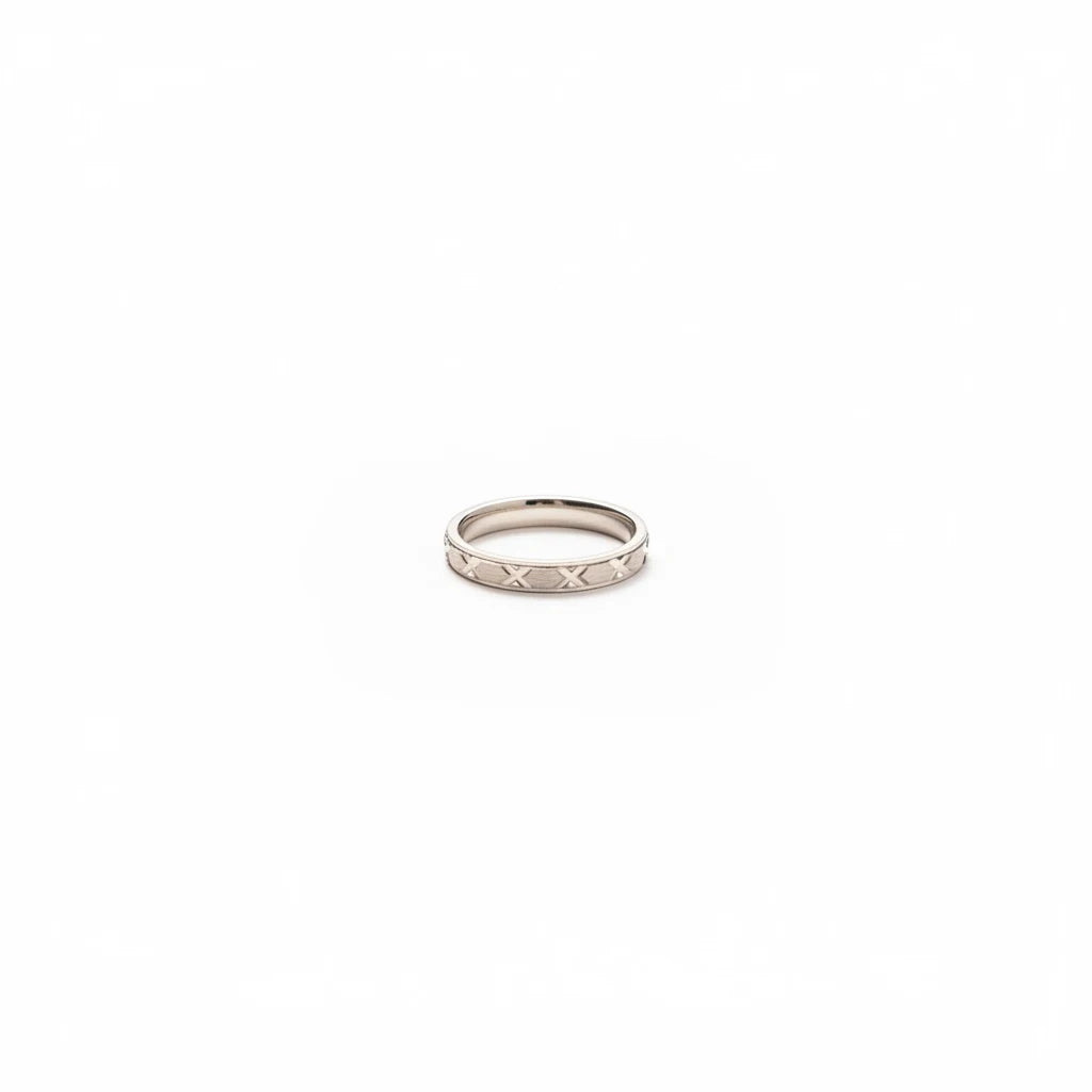 shyni jewelry 925 sterling silver band ring for men featuring a rugged cross-cut textured x-pattern design.