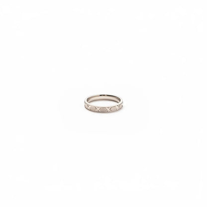 Shyni Jewelry 925 sterling silver band ring for men featuring a rugged cross-cut textured X-pattern design.